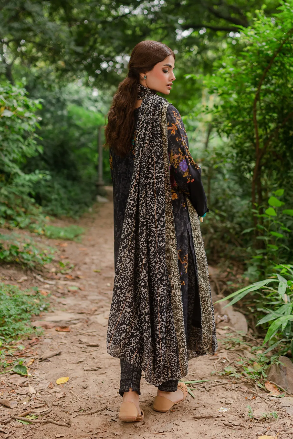 Charizma C-Print Linen Collection with Printed Wool Shawl – CPW-10