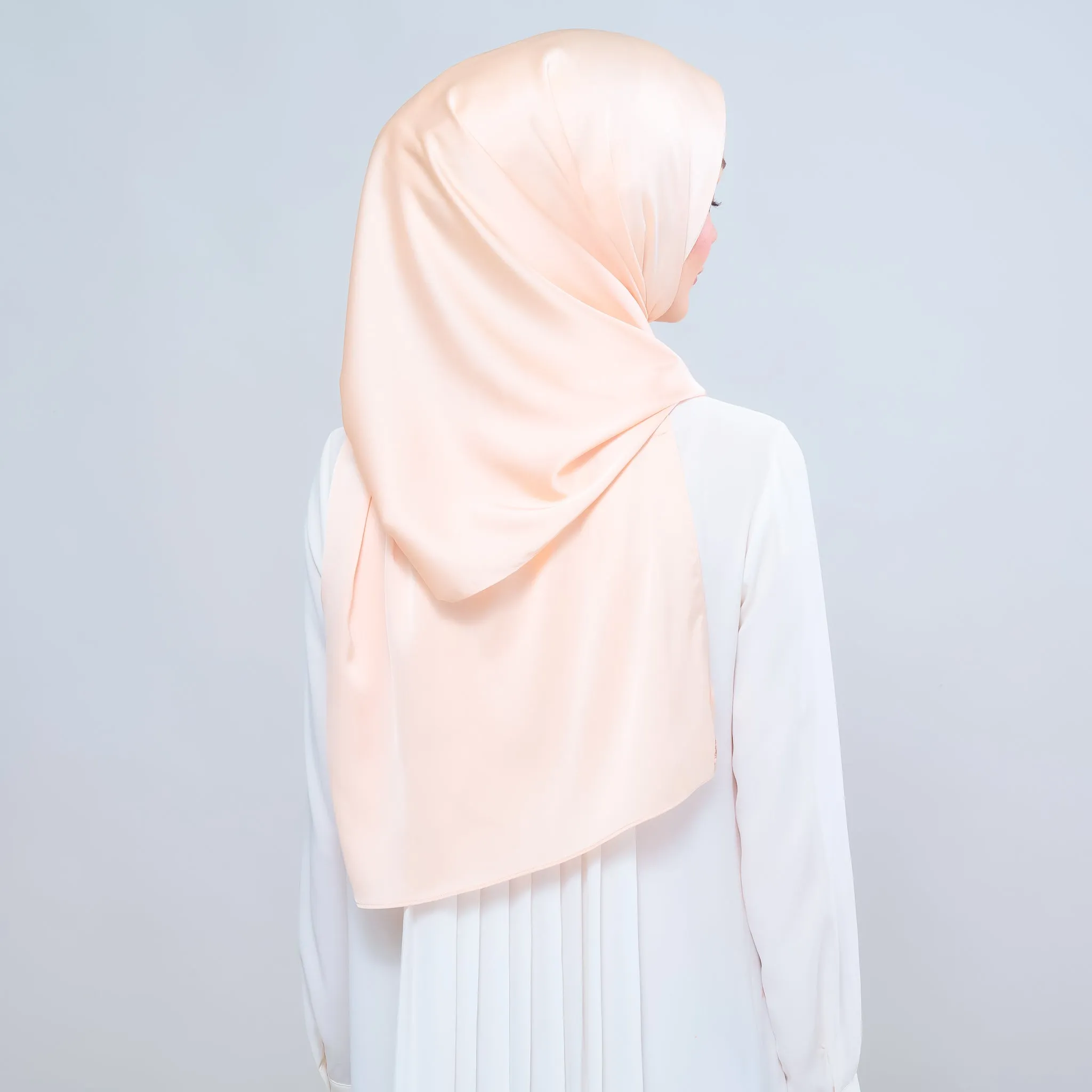 Instant Tag n' Go Shawl  | Satin Silk in Soft Apricot