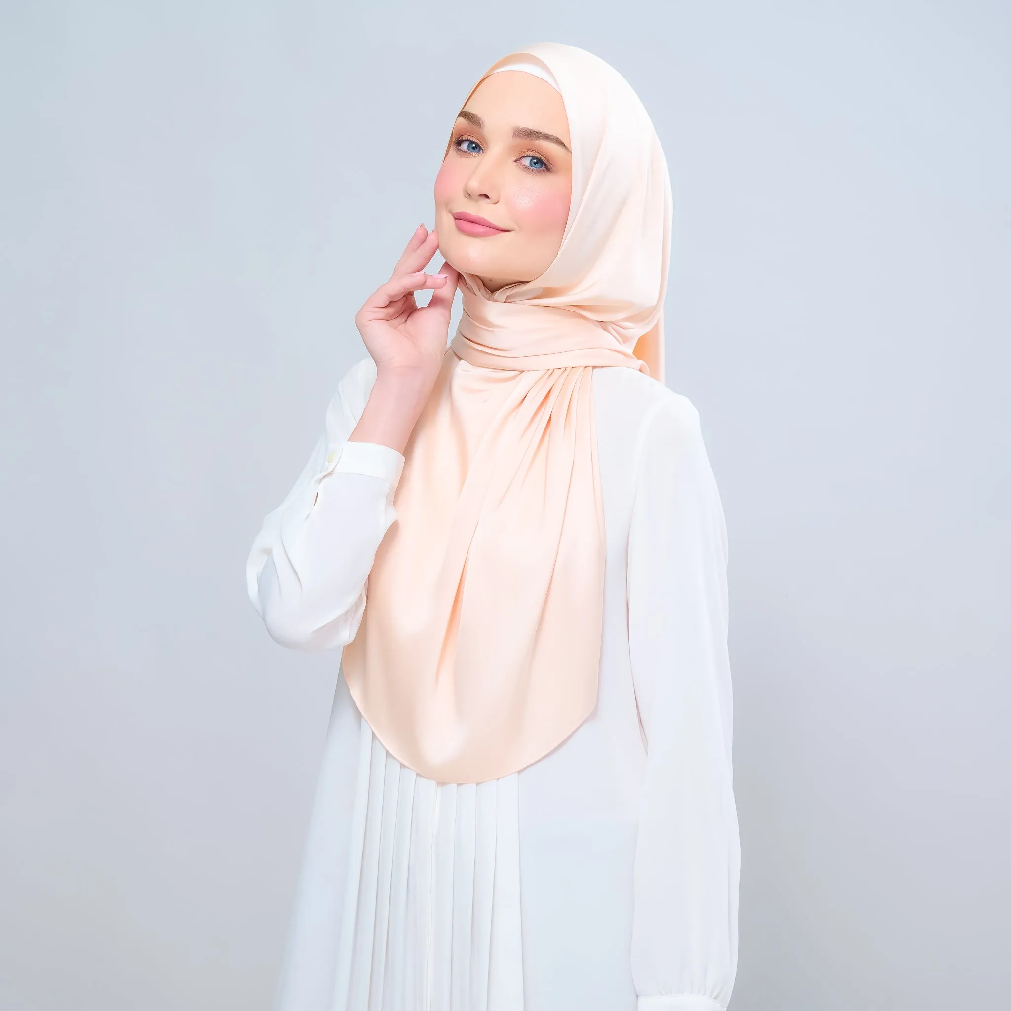 Instant Tag n' Go Shawl  | Satin Silk in Soft Apricot