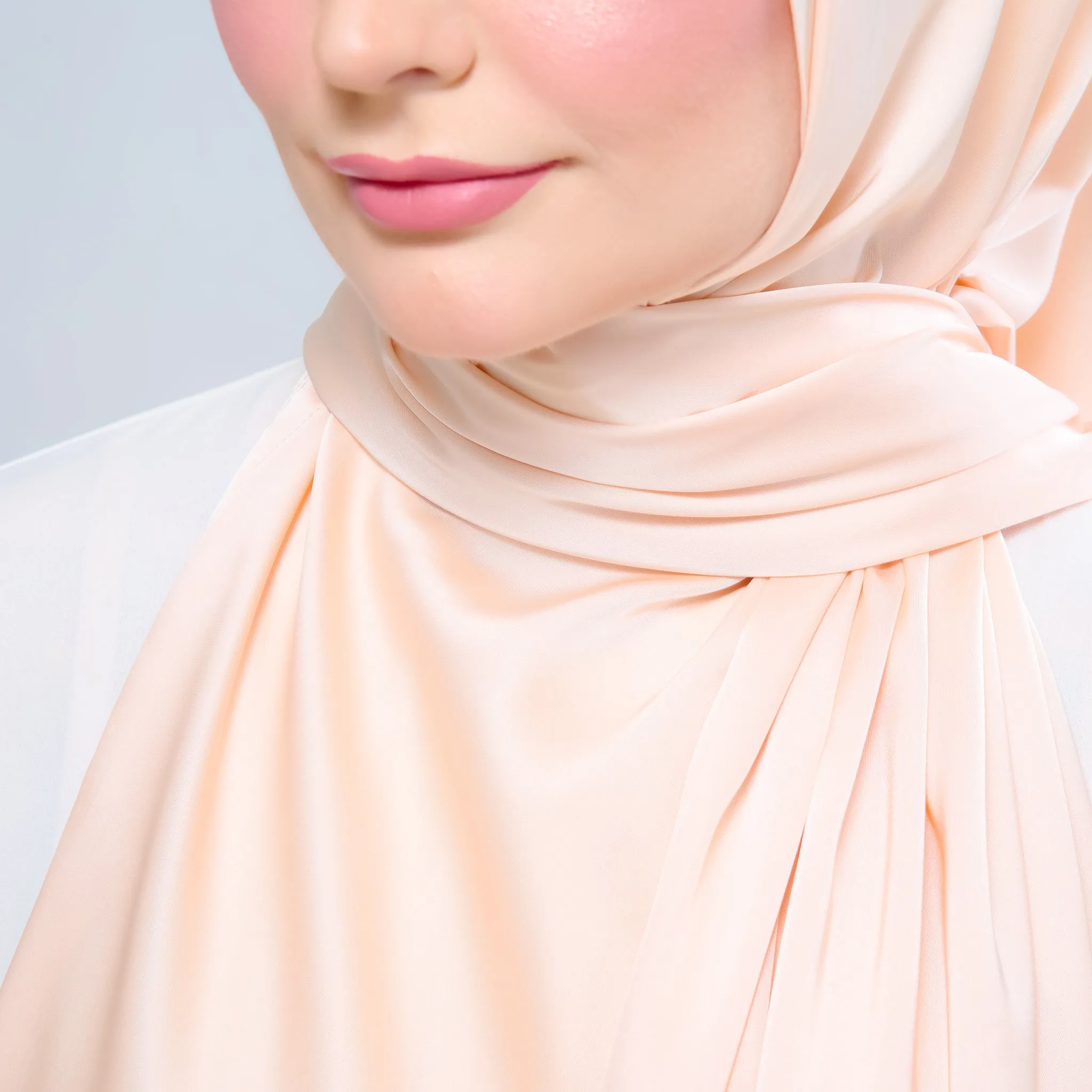 Instant Tag n' Go Shawl  | Satin Silk in Soft Apricot