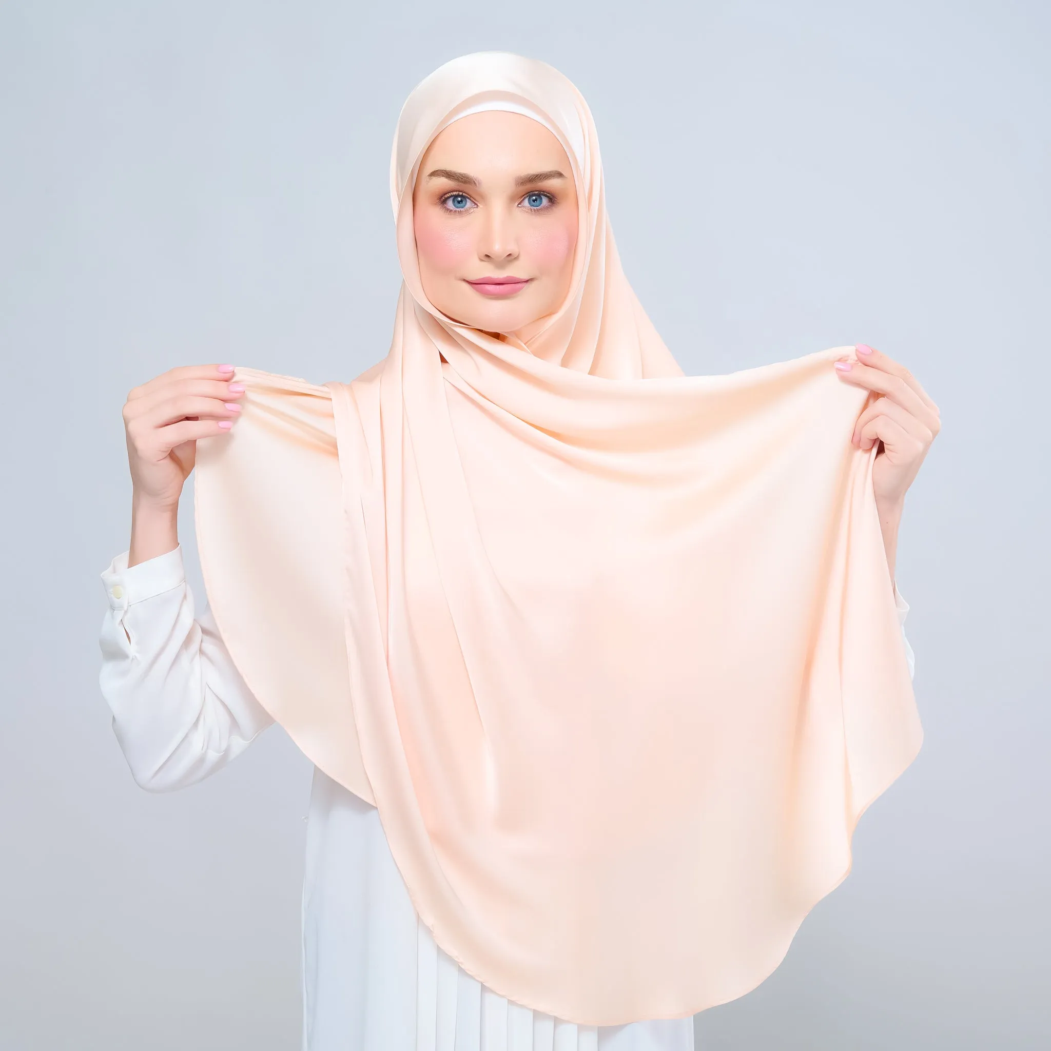 Instant Tag n' Go Shawl  | Satin Silk in Soft Apricot