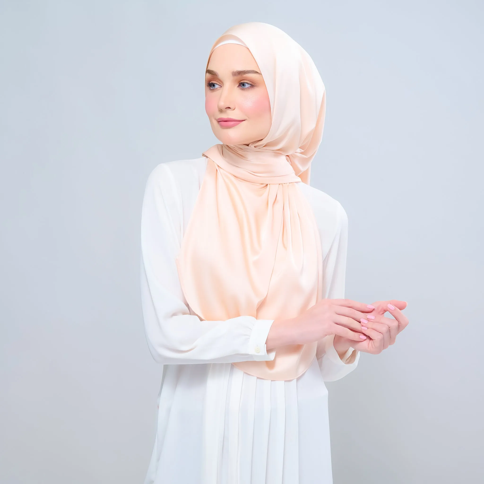 Instant Tag n' Go Shawl  | Satin Silk in Soft Apricot