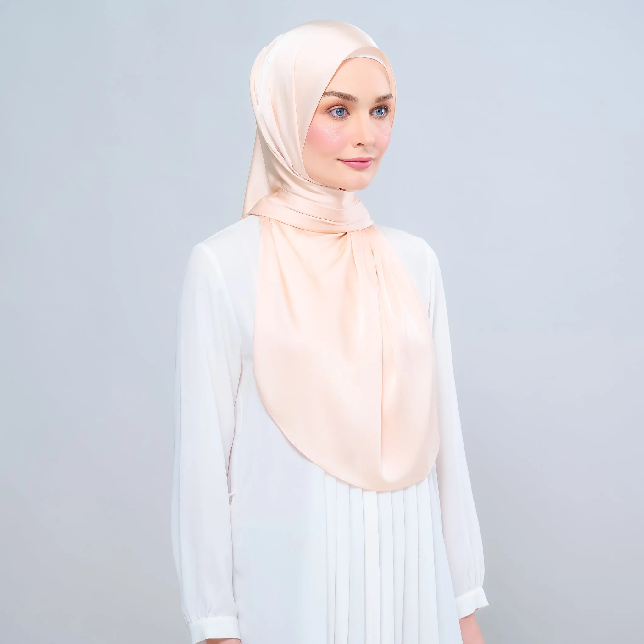 Instant Tag n' Go Shawl  | Satin Silk in Soft Apricot