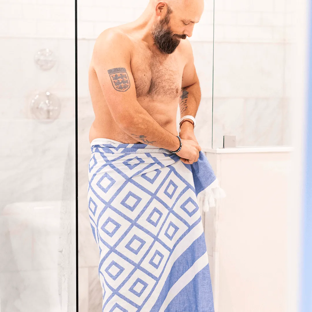 Turkish Cotton Towel Set / Geo Diamond in Blue   White