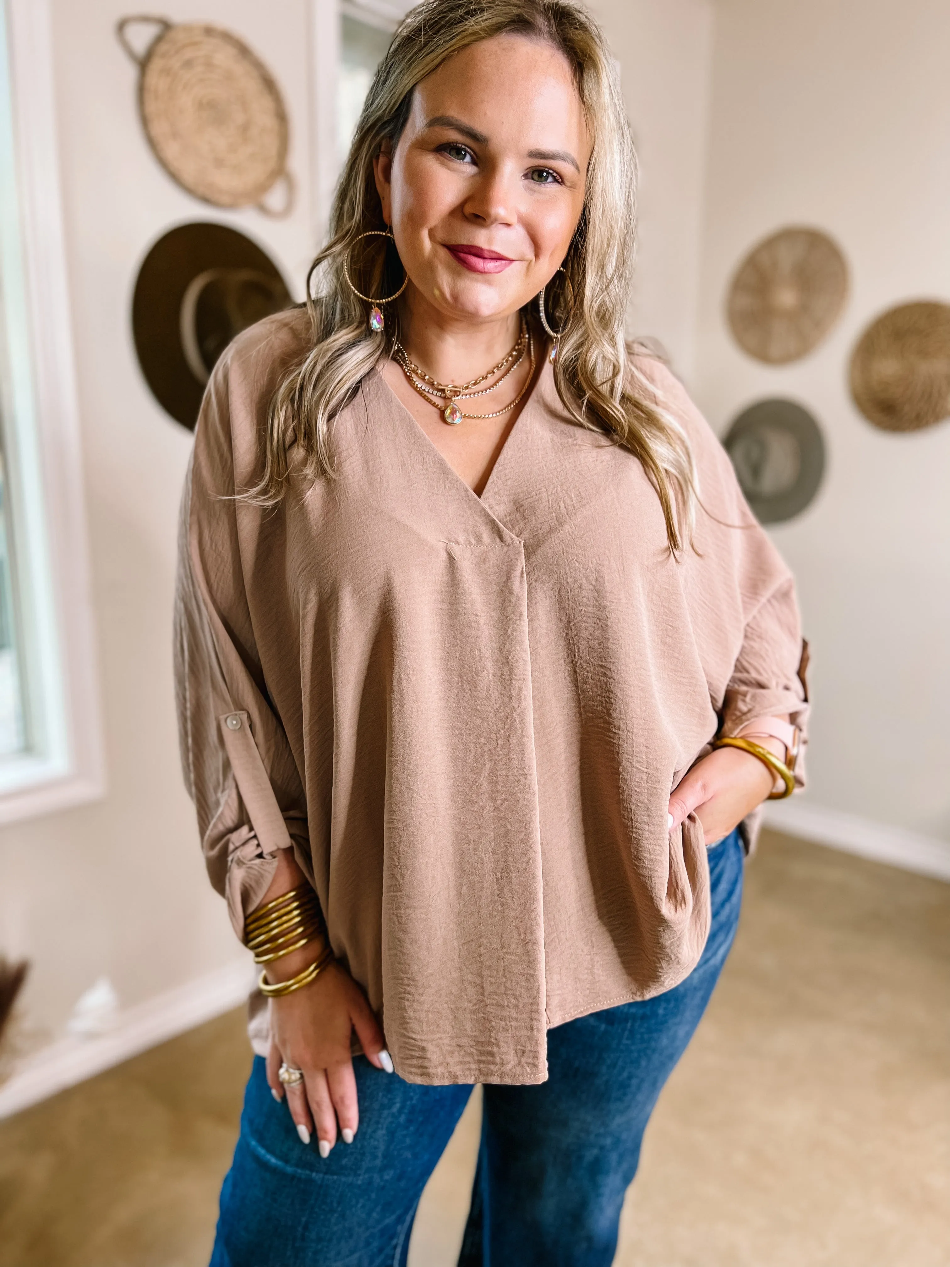 Weekend Out V Neck Placket 3/4 Sleeve Top in Taupe
