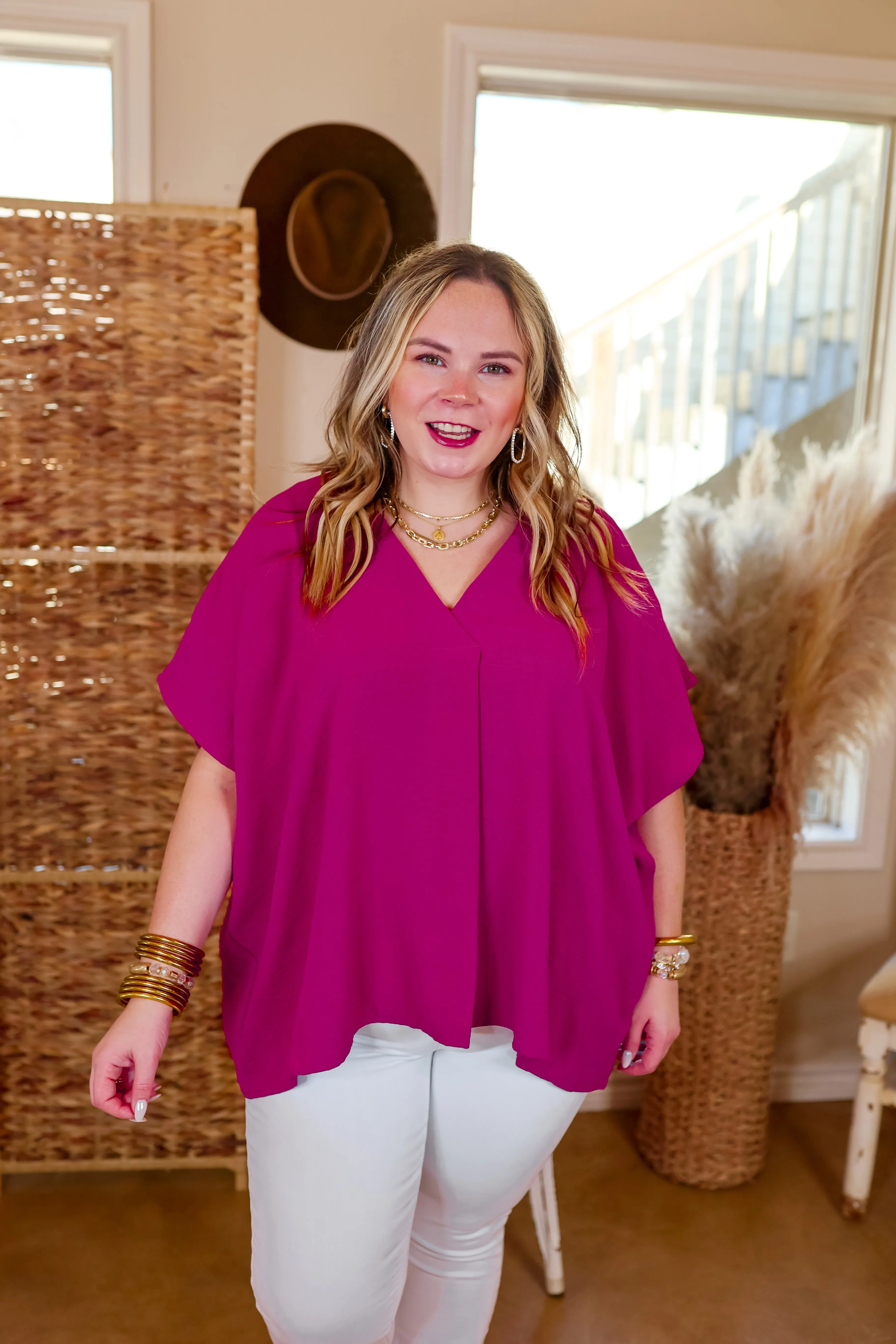 Weekend Out V Neck Placket Short Sleeve Top in Magenta